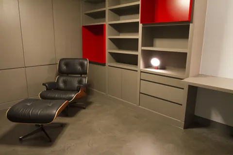 Bibliothèque et bureau sur-mesure
